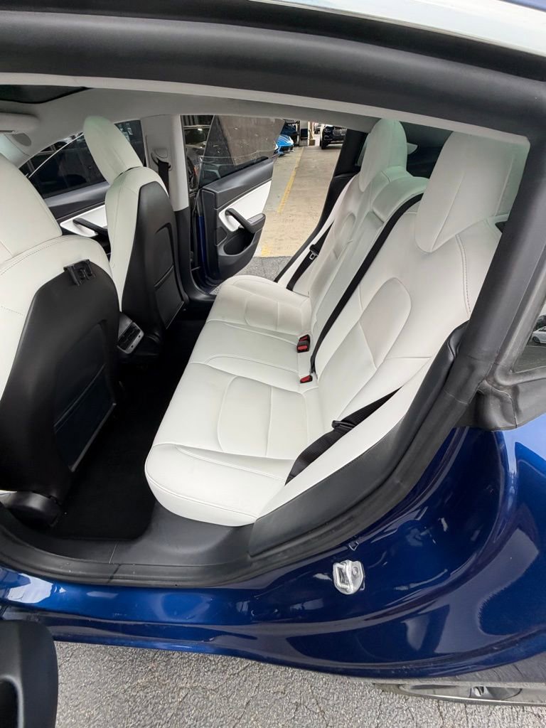 Used 2020 Tesla Model 3 Long Range image 23