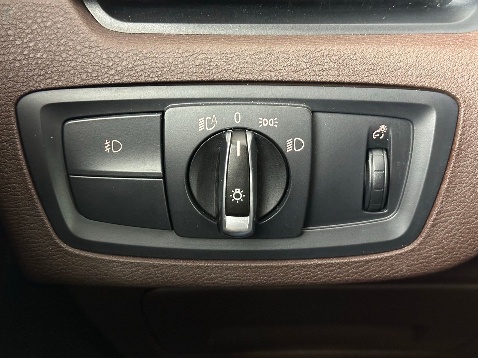 Used 2016 BMW X1 xDrive28i AWD/4WD image 8