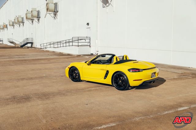Used 2017 Porsche 718 Boxster image 40