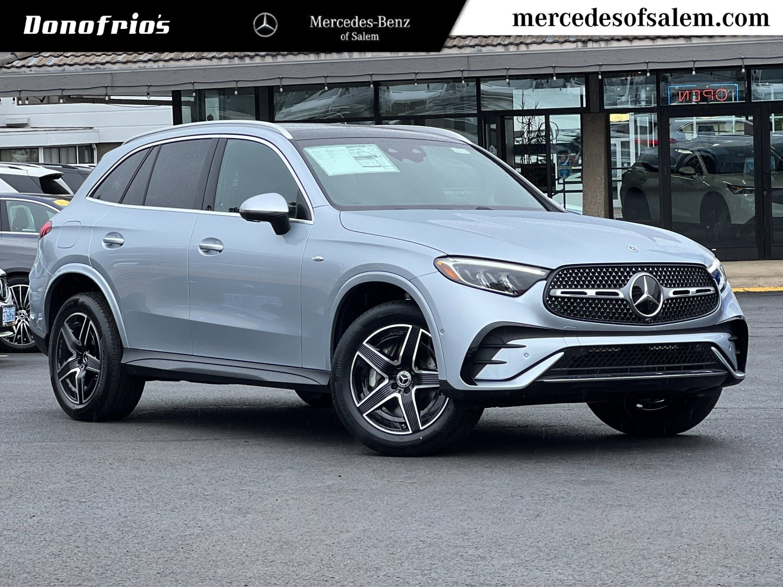 New 2025 Mercedes-Benz GLC 350e 4MATIC