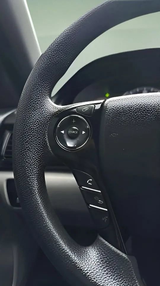 Used 2017 Honda Accord LX image 49