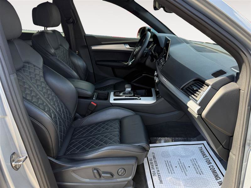 Used 2021 Audi SQ5 Premium Plus w/ Premium Plus Package image 16