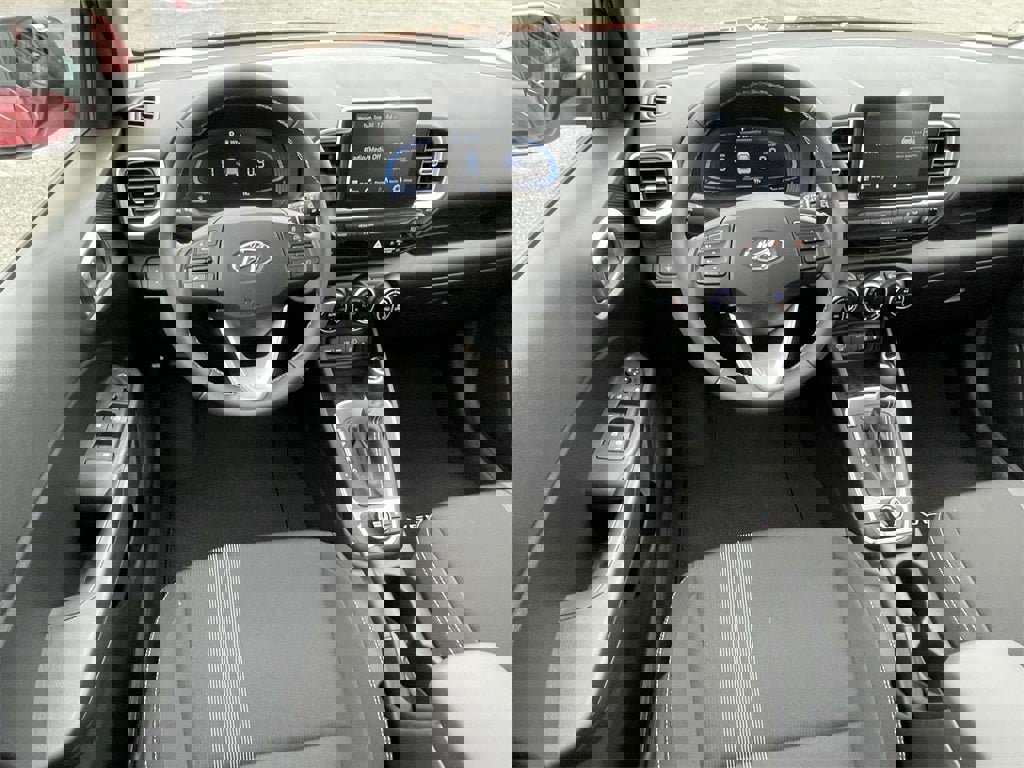 New 2026 Hyundai Venue SEL image 12