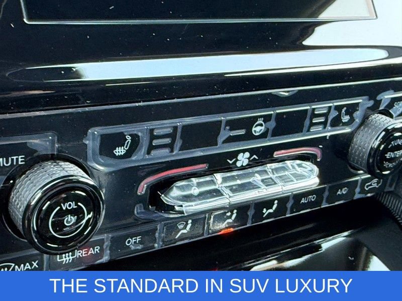 New 2025 Jeep Grand Cherokee Laredo X w/ Luxury Tech Group I image 16