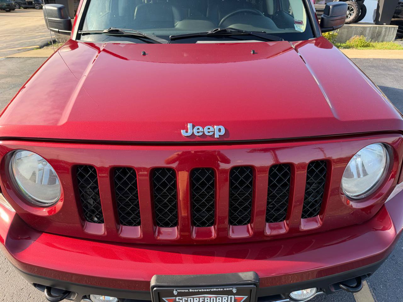 Used 2012 Jeep Patriot Limited w/ Sun/Sound Group AWD/4WD image 11