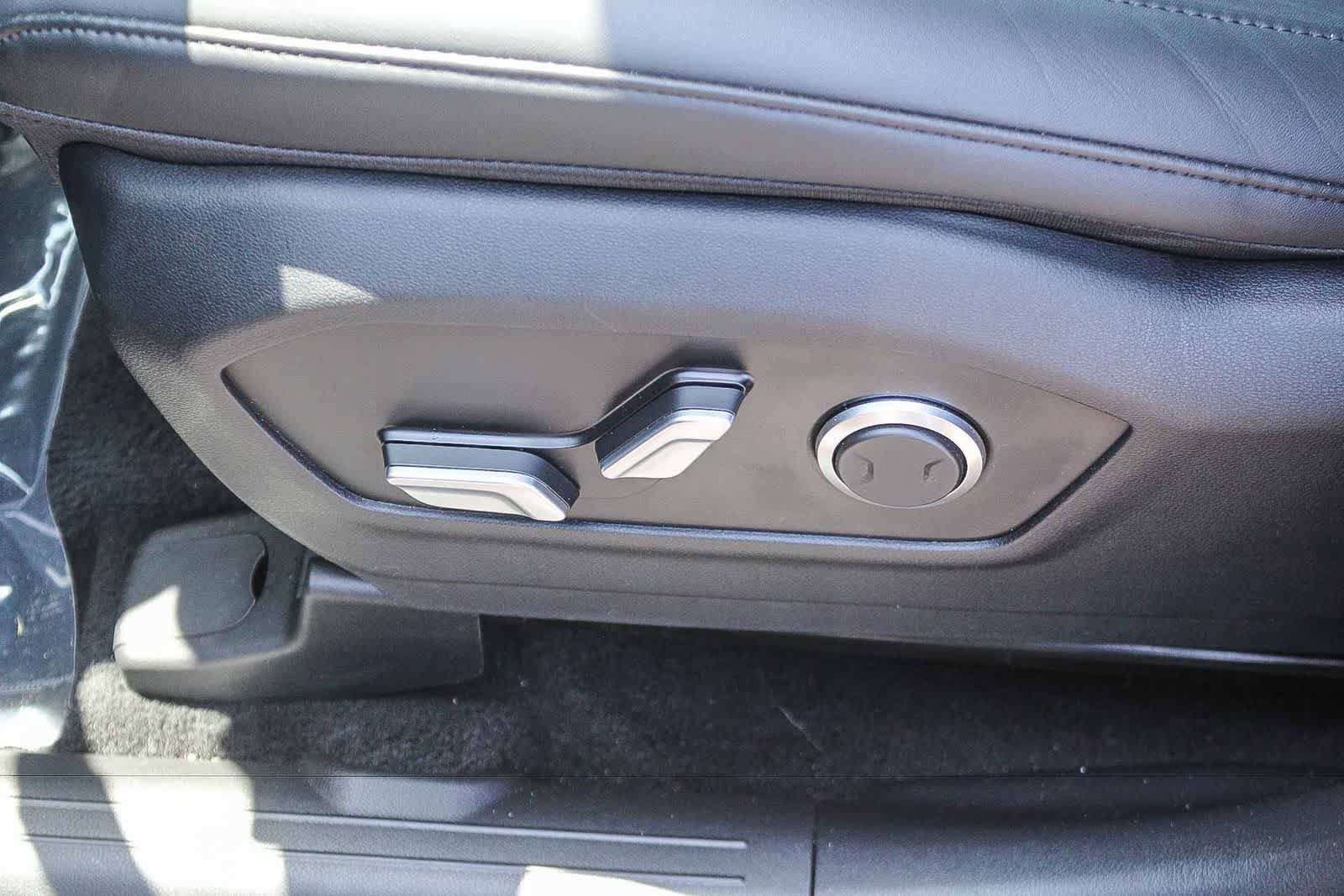 Certified 2025 Hyundai Santa Fe SEL FWD image 27