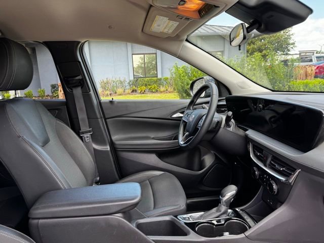 Used 2025 Buick Encore GX Preferred image 11