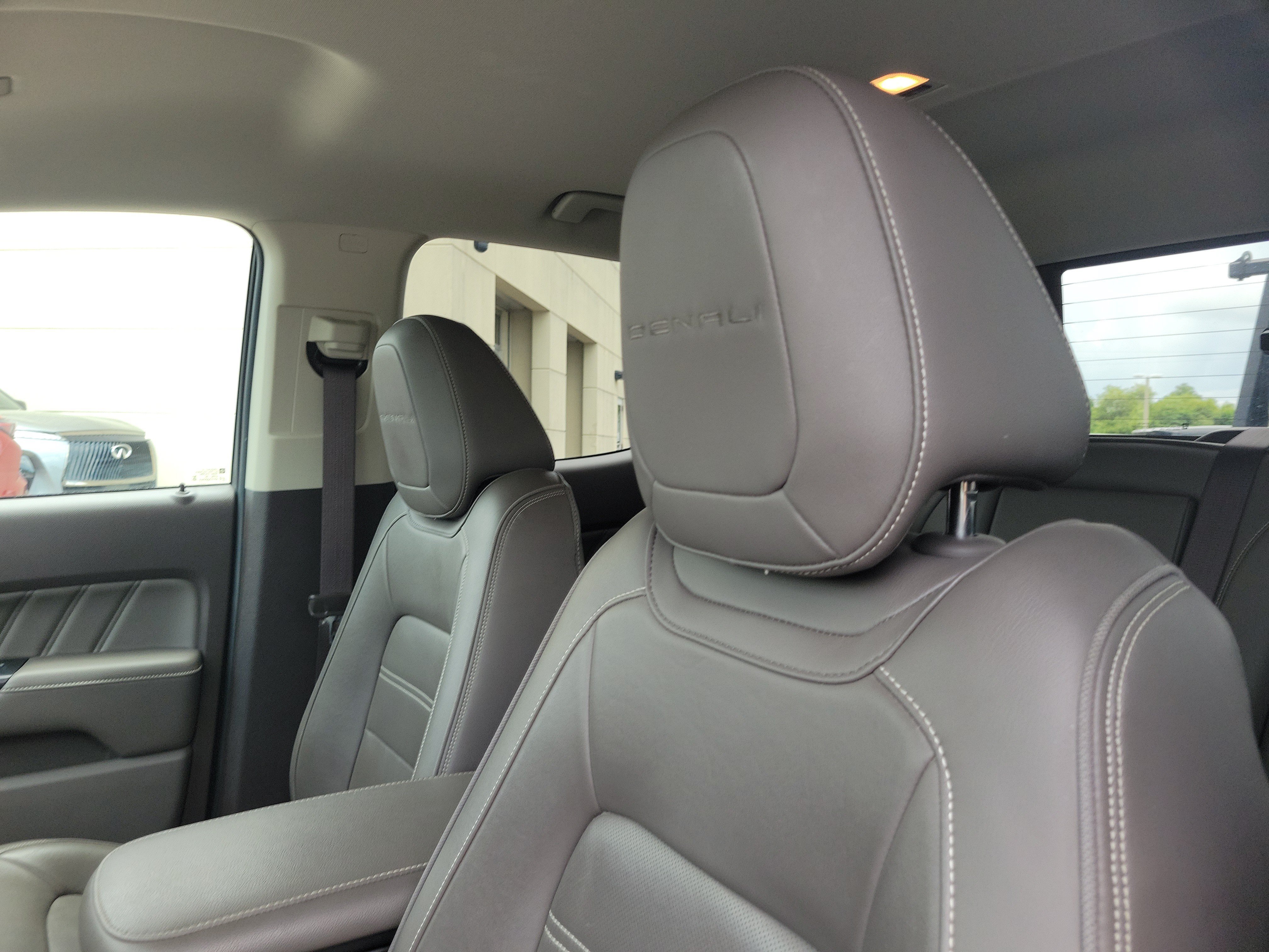 Used 2022 GMC Canyon Denali AWD/4WD image 31
