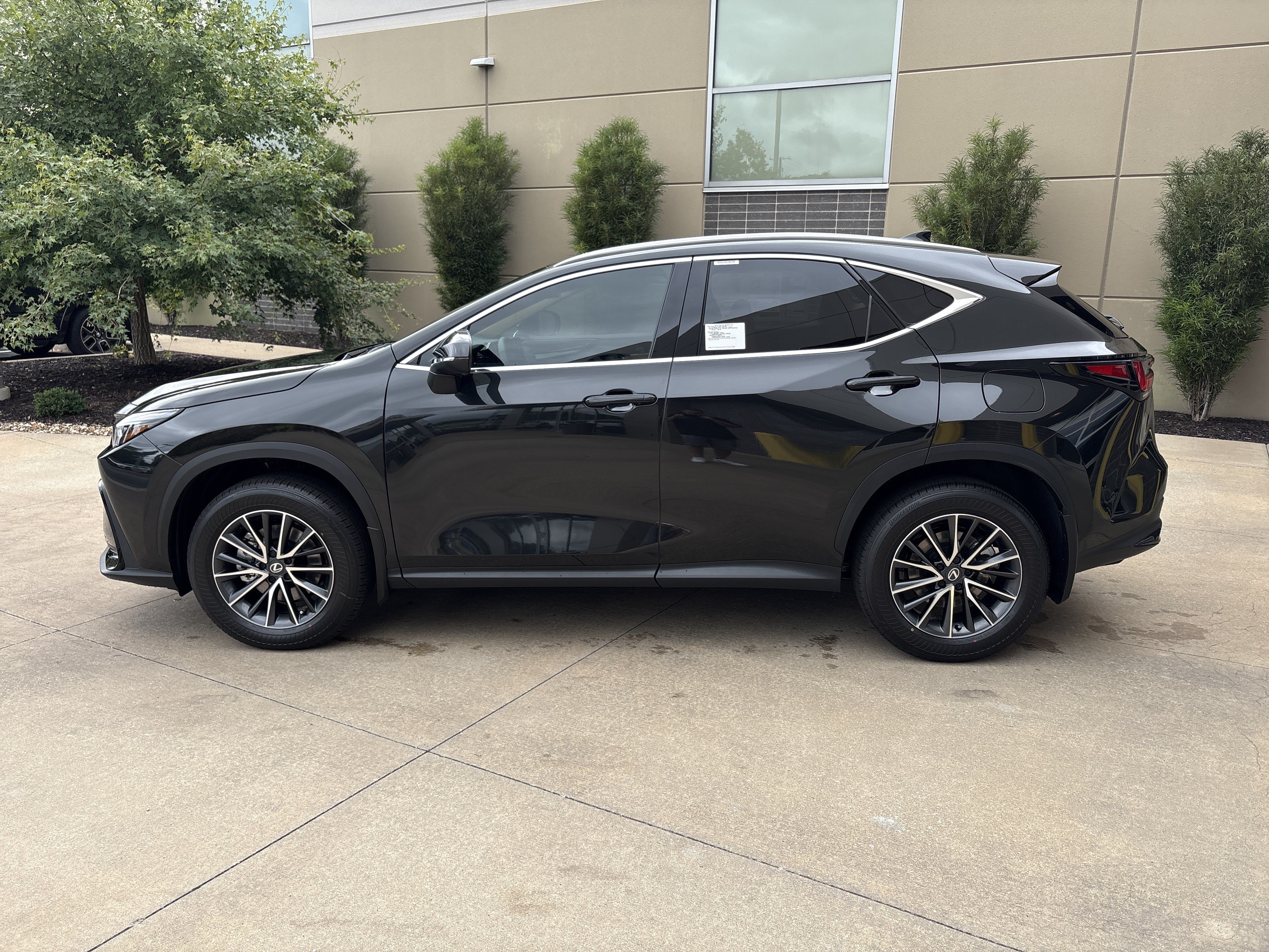 New 2026 Lexus NX 350 AWD w/ Accessory Package (2T) image 25