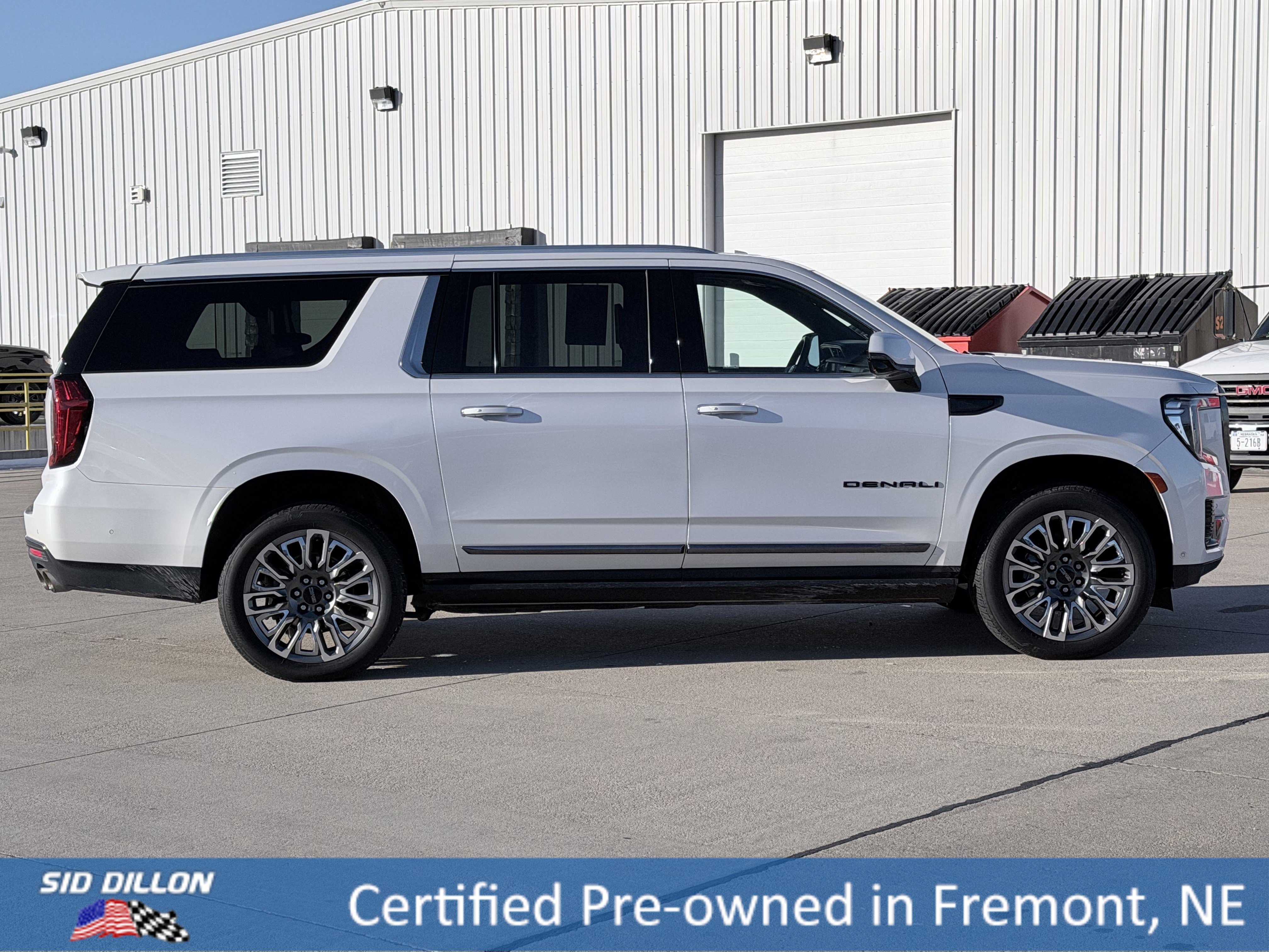 Certified 2023 GMC Yukon XL Denali Ultimate w/ LPO, Floor Liner Package image 3