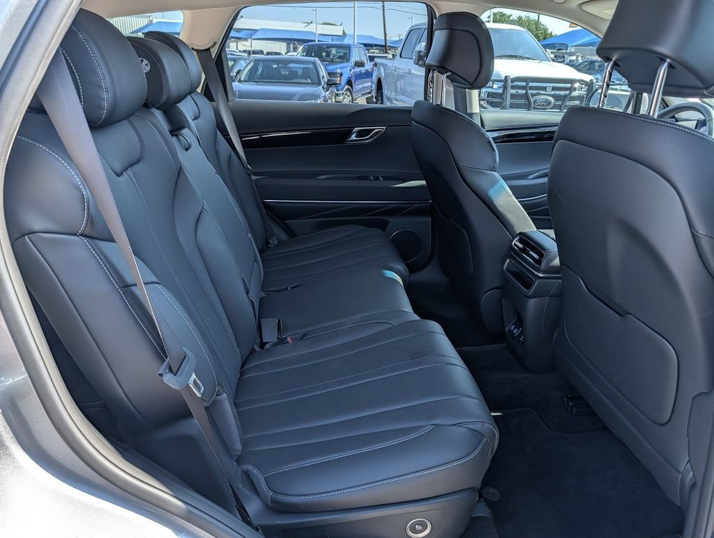 Used 2026 Genesis GV80 2.5T AWD/4WD image 32