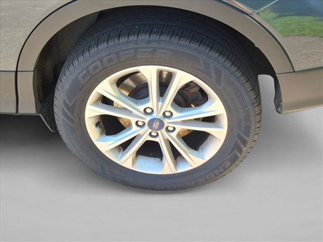 Used 2019 Ford Escape SE FWD image 10