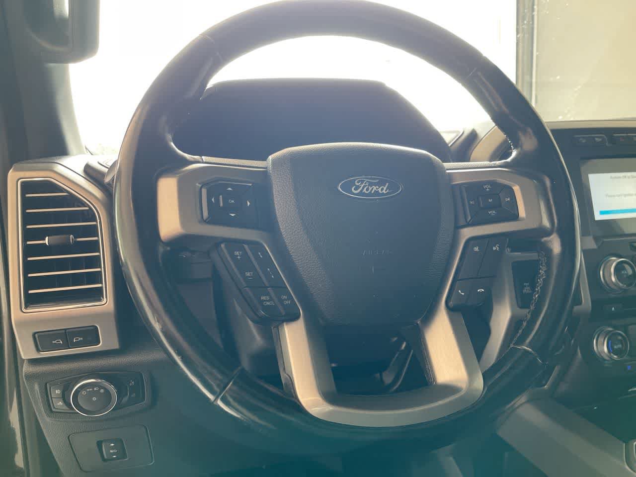 Used 2017 Ford F150 Platinum w/ Equipment Group 701A Luxury AWD/4WD image 14