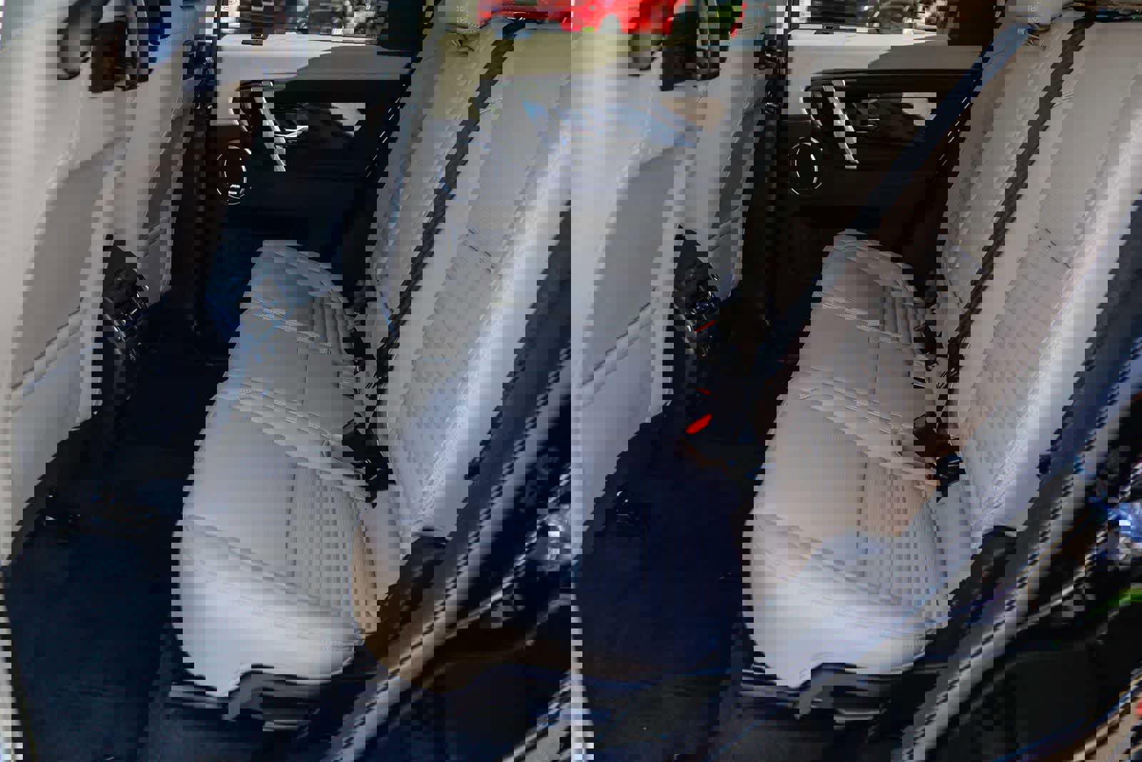 New 2025 Land Rover Discovery Sport S image 18