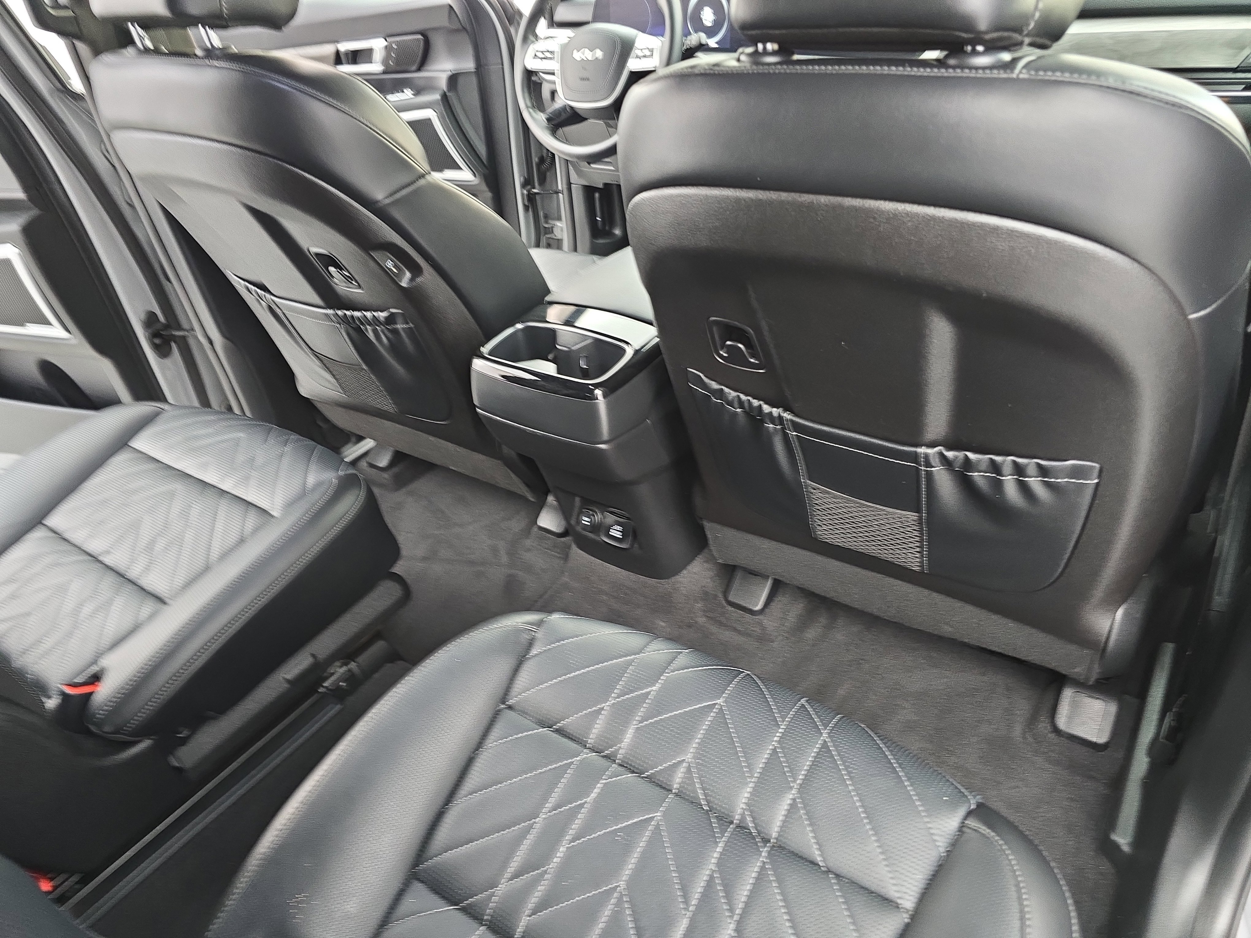 Used 2025 Kia Telluride SX Prestige X-Line image 11