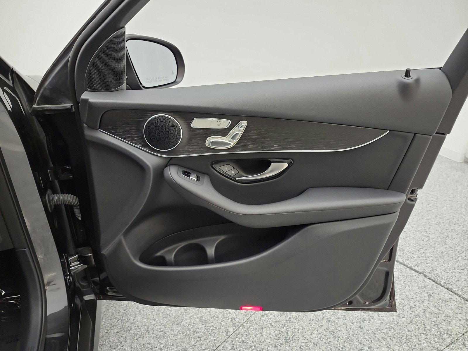 Certified 2022 Mercedes-Benz GLC 300 image 17