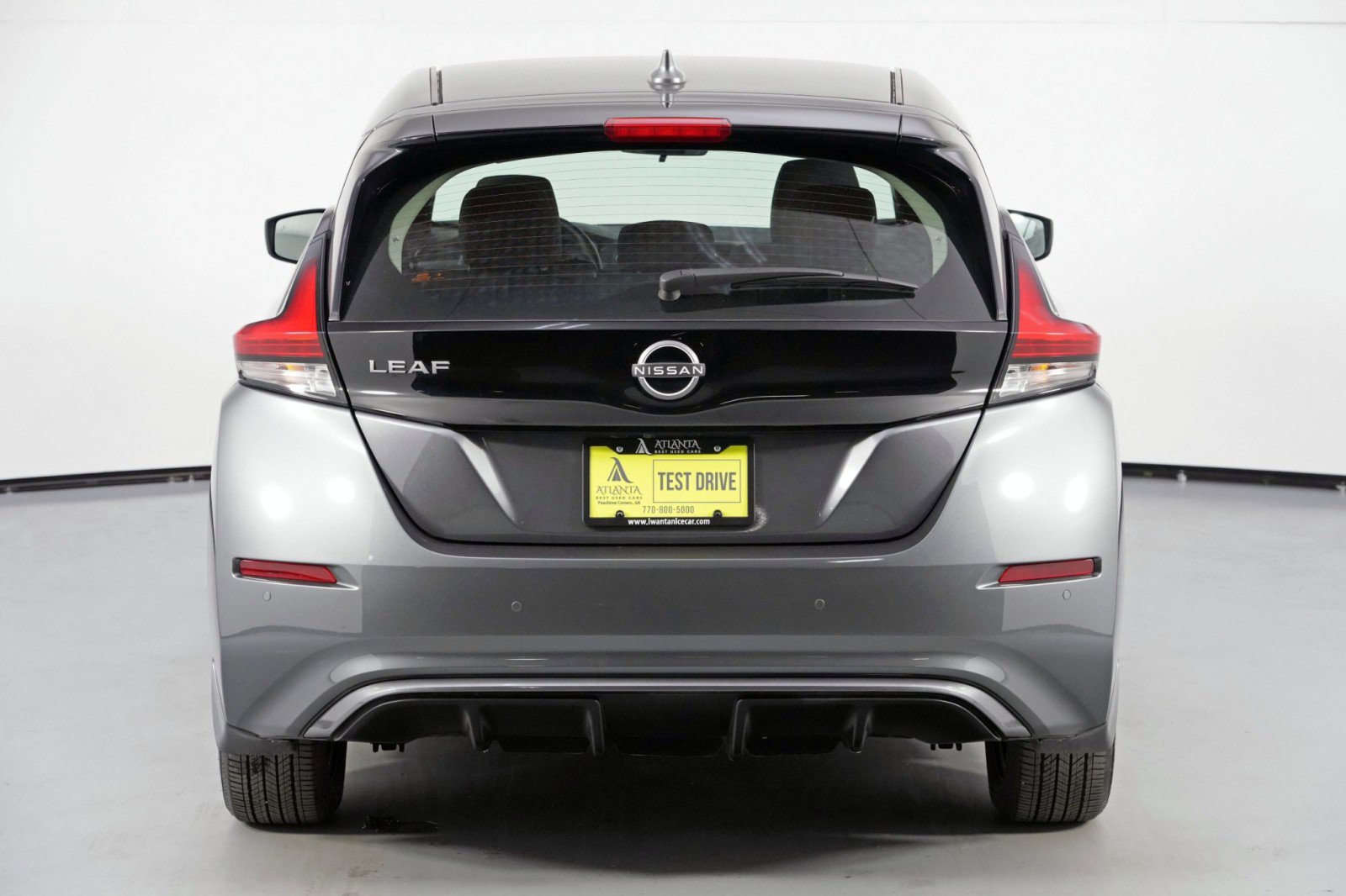 Used 2025 Nissan Leaf S image 43