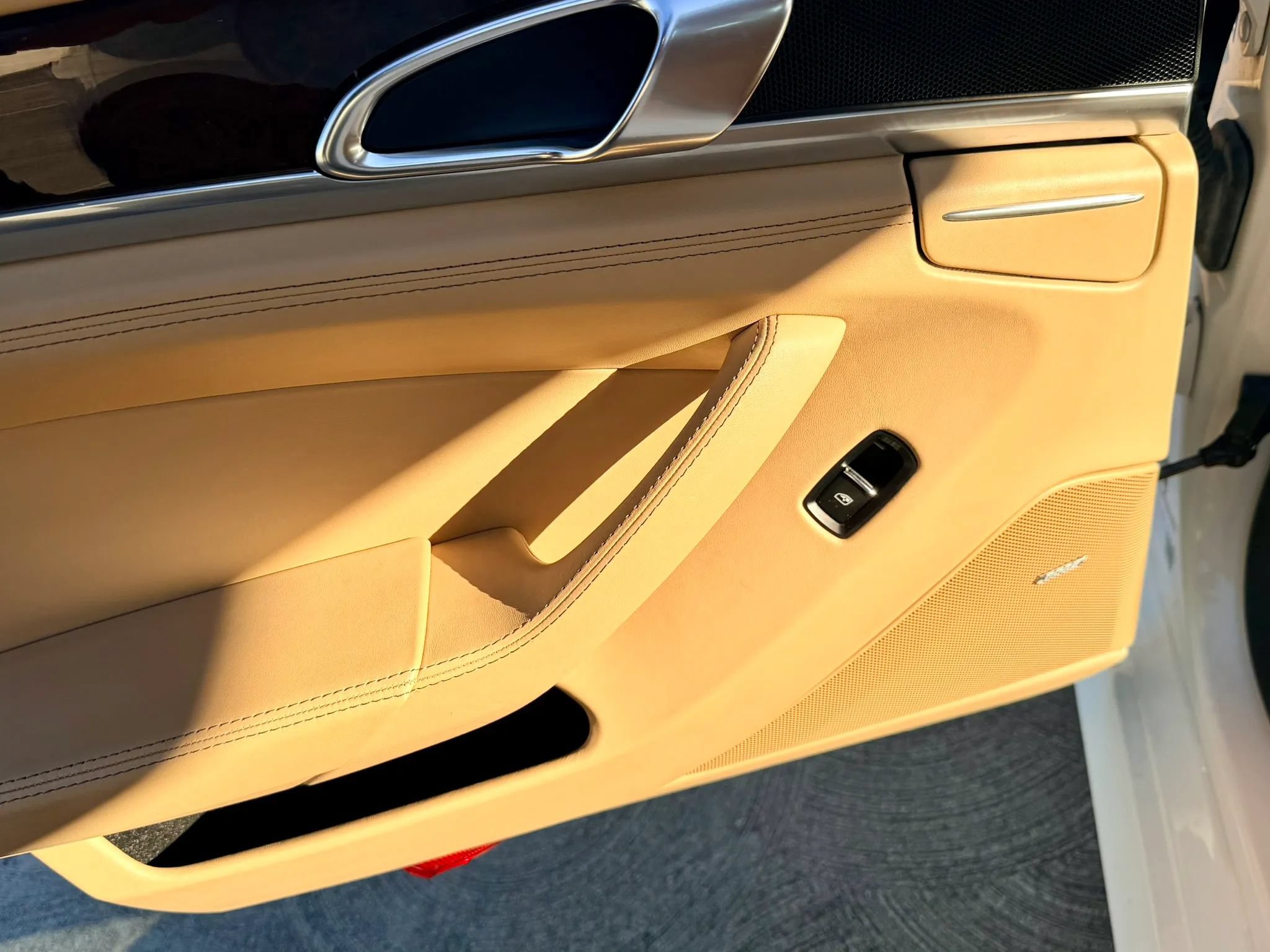 Used 2015 Porsche Panamera GTS AWD/4WD image 49