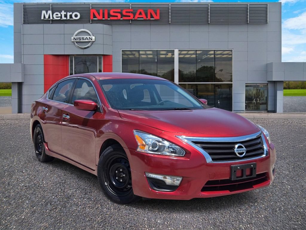 Used 2014 Nissan Altima 2.5 FWD image 1