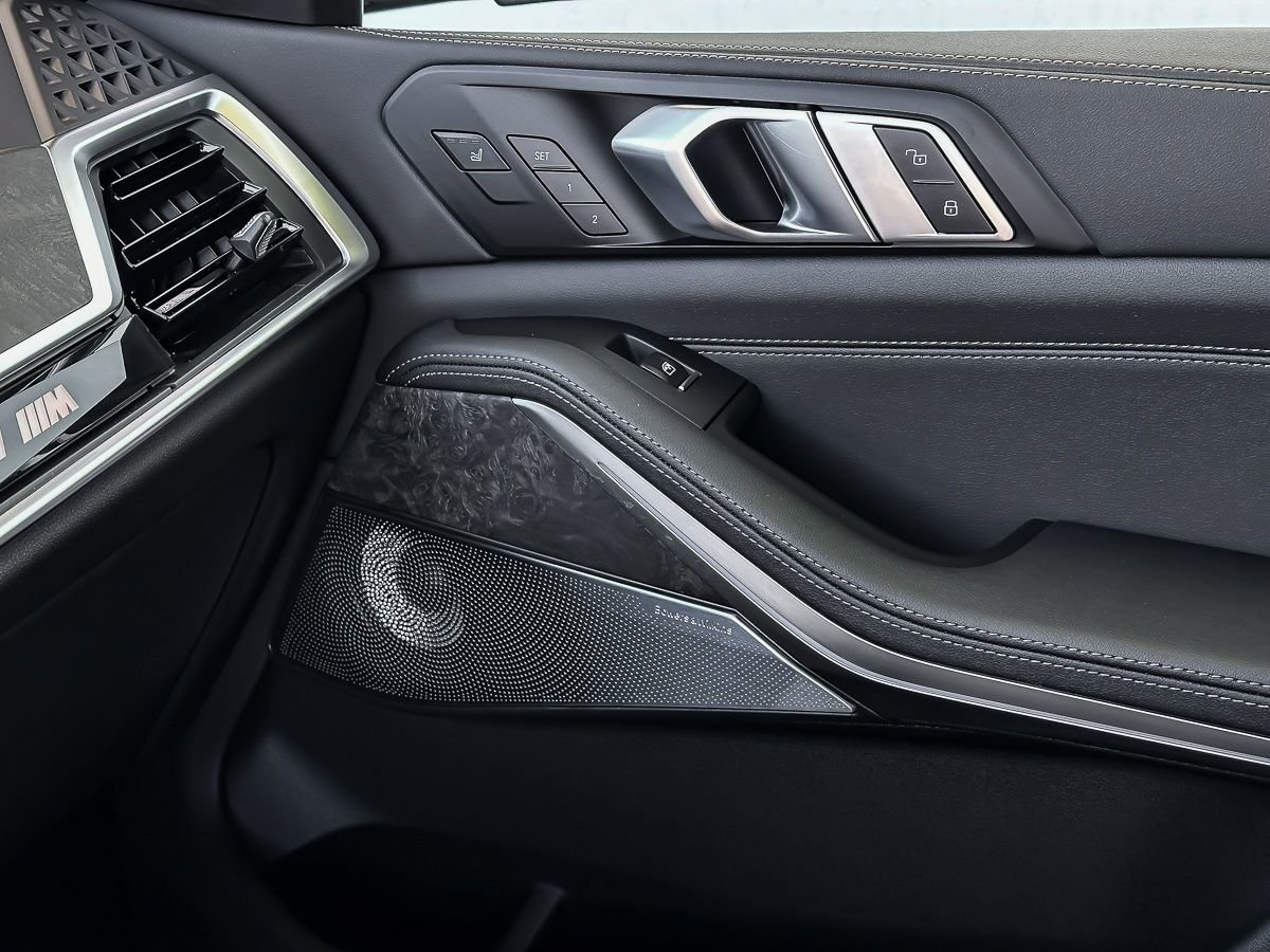 New 2026 BMW X5 M60i image 17