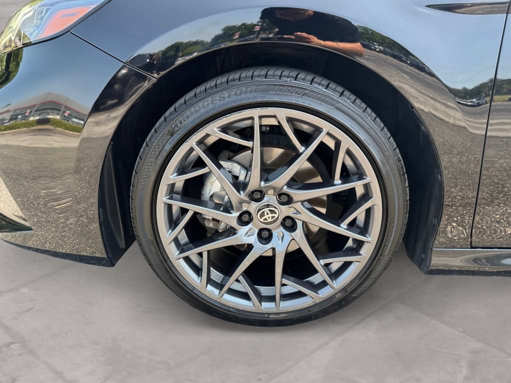 Used 2025 Toyota Camry XLE FWD image 14