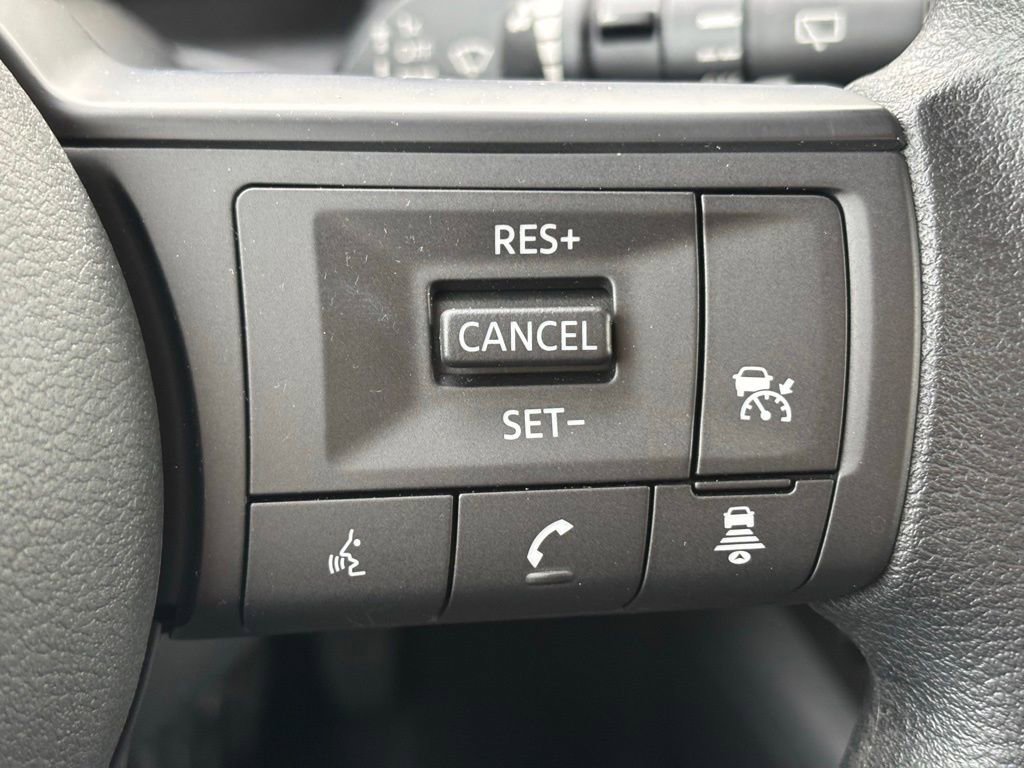 Used 2025 Nissan Kicks S image 23