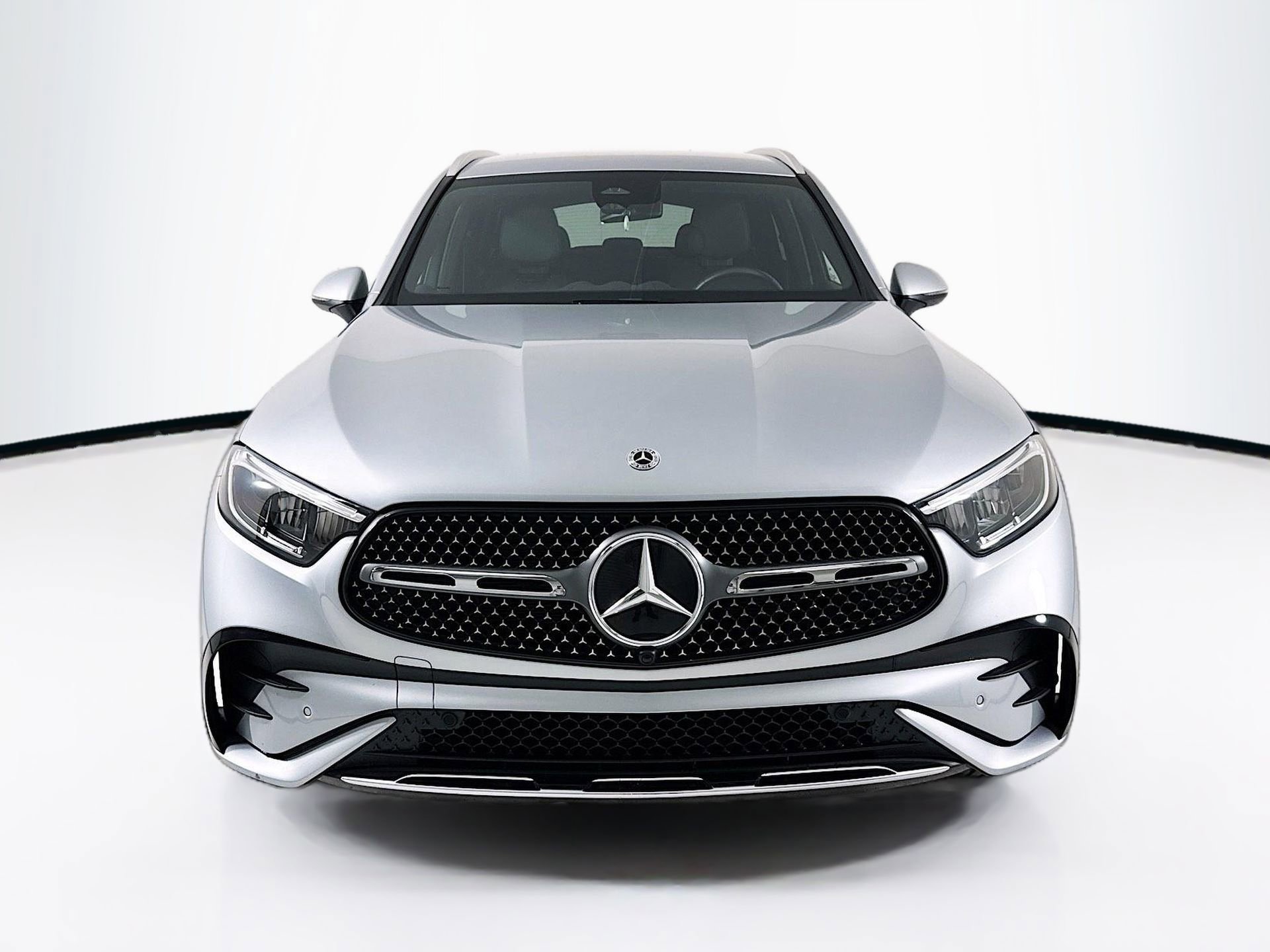 Certified 2025 Mercedes-Benz GLC 300 image 2