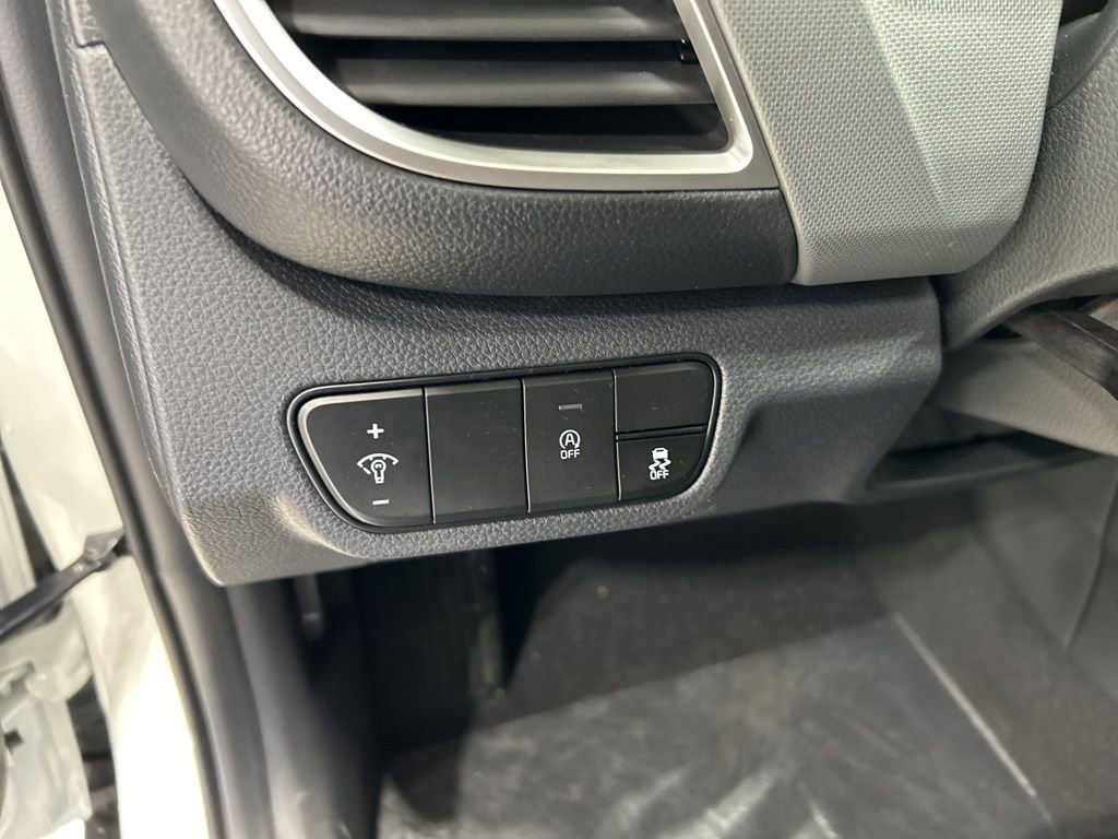 New 2026 Kia Seltos LX image 13