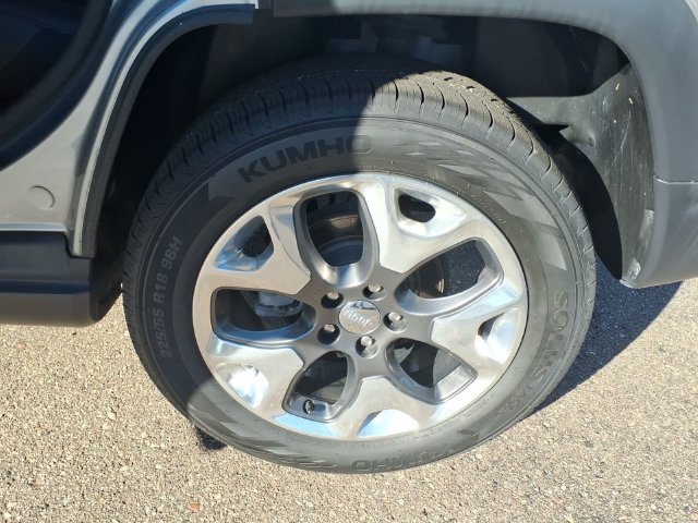 Certified 2019 Jeep Compass Limited w/ Safety & Security Group AWD/4WD image 14