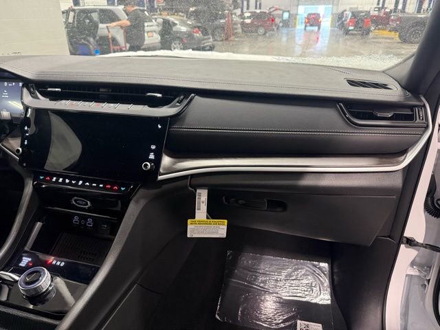 New 2026 Jeep Grand Cherokee Laredo image 23