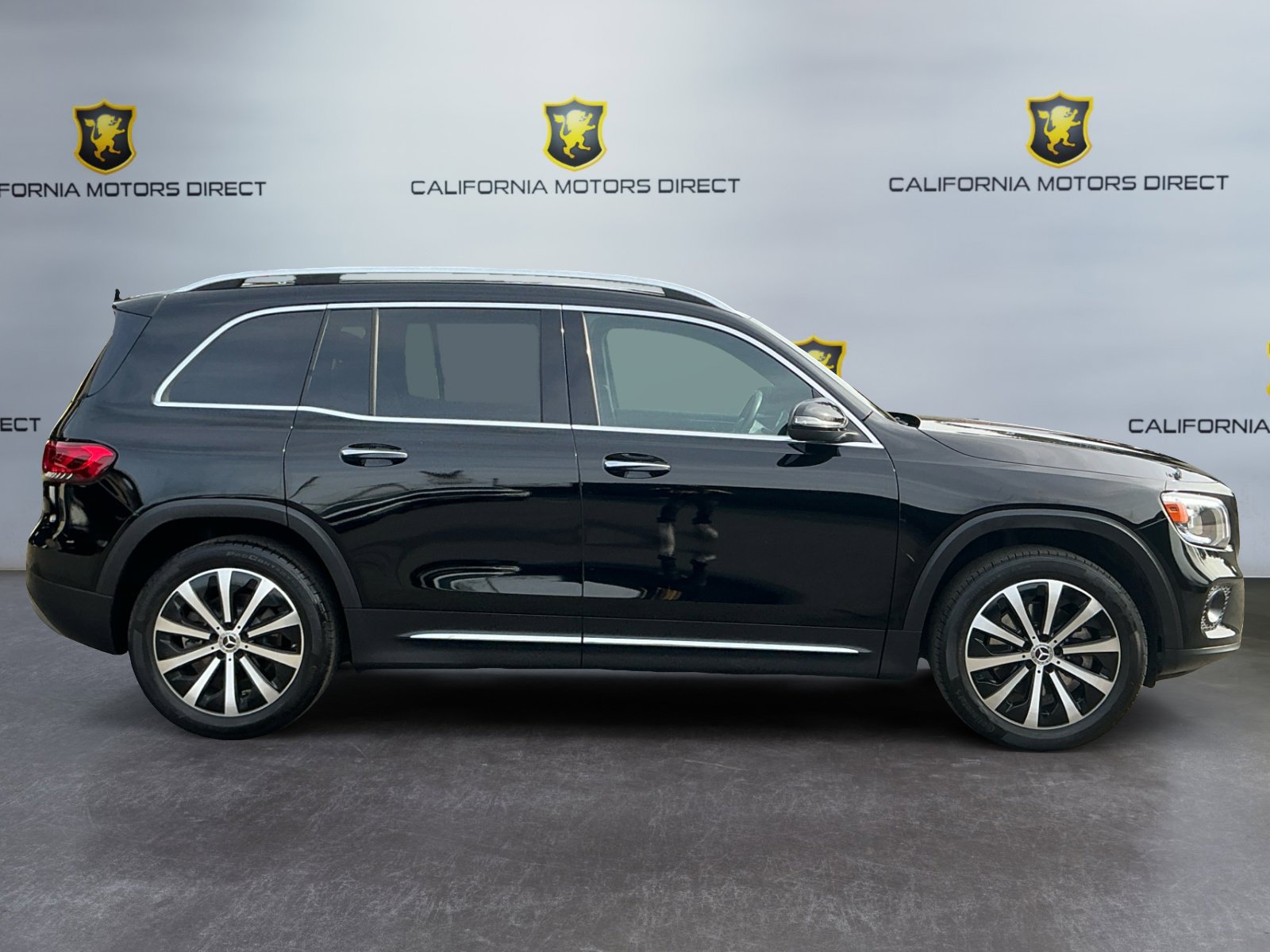 Used 2021 Mercedes-Benz GLB 250 image 4