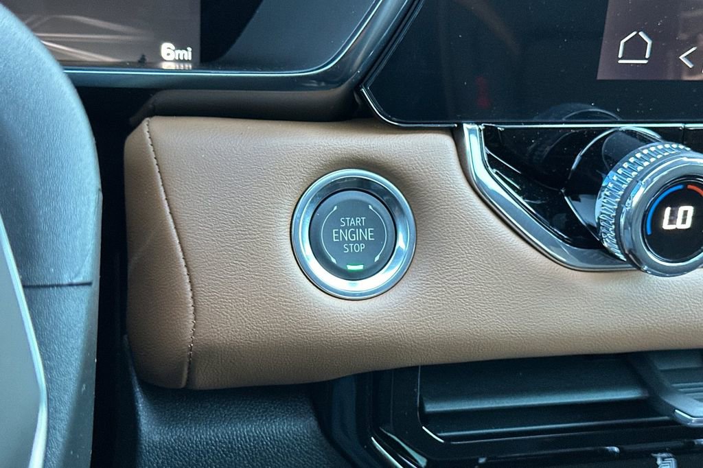New 2026 GMC Canyon AT4 w/ Technology Plus Package AWD/4WD image 19