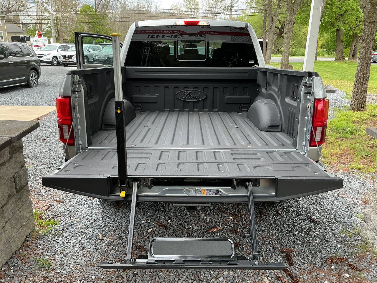 Used 2020 Ford F150 XLT w/ Equipment Group 302A Luxury AWD/4WD image 20