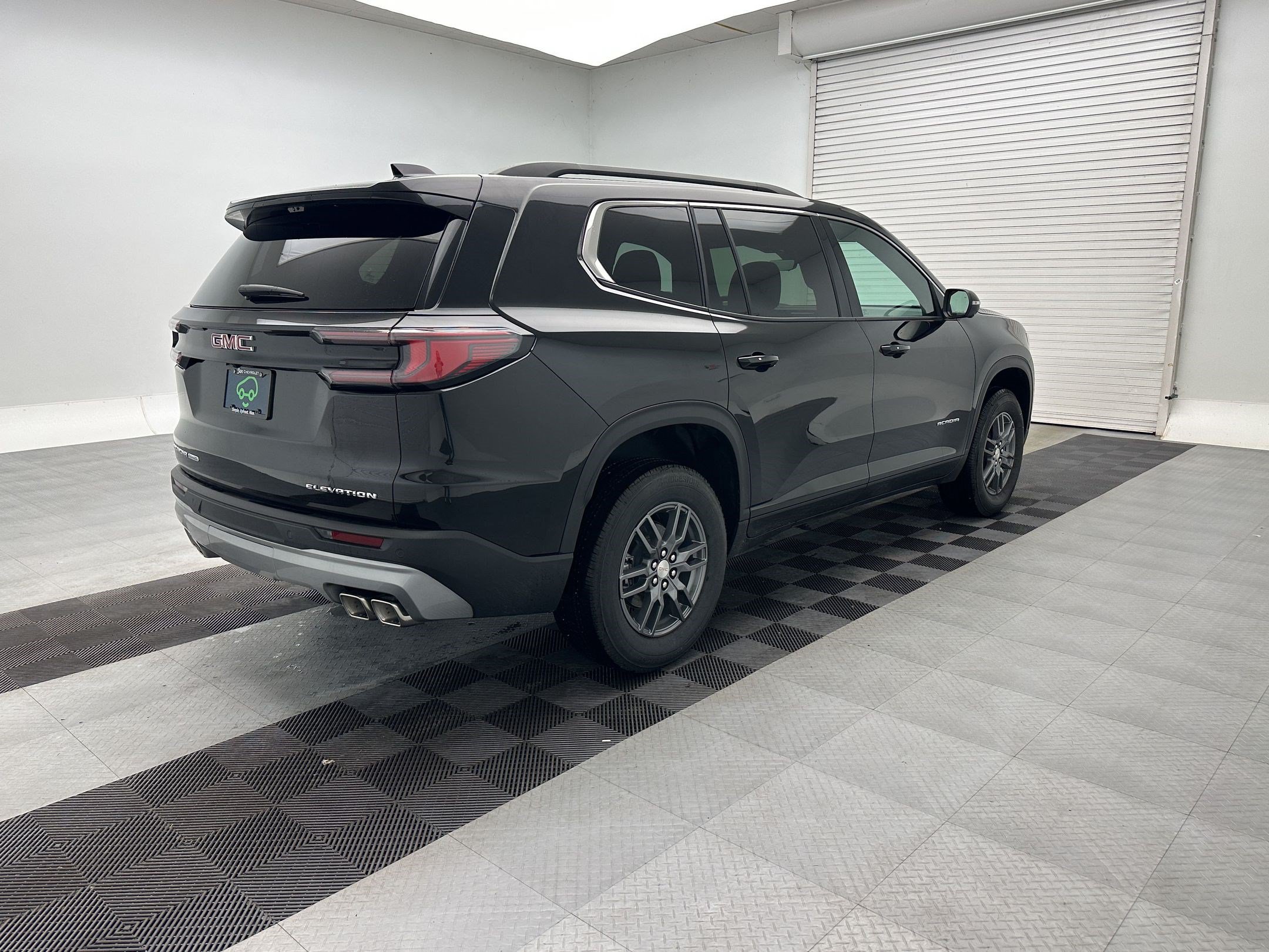 Certified 2026 GMC Acadia Elevation AWD/4WD image 9