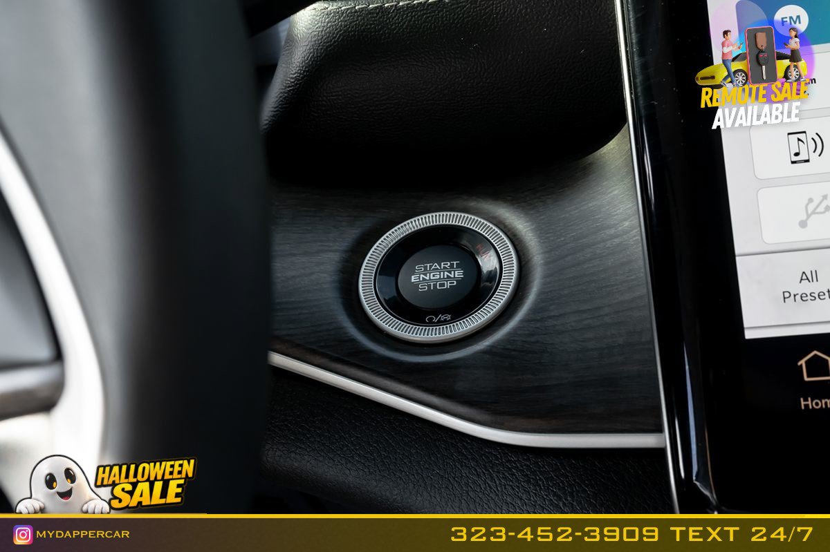 Used 2023 Jeep Grand Cherokee Limited w/ Luxury Tech Group II RWD image 27
