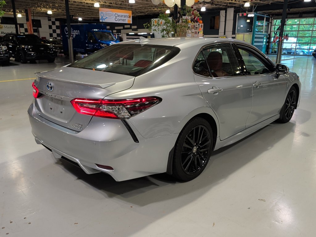 Used 2023 Toyota Camry XSE w/ Navigation Package FWD image 12