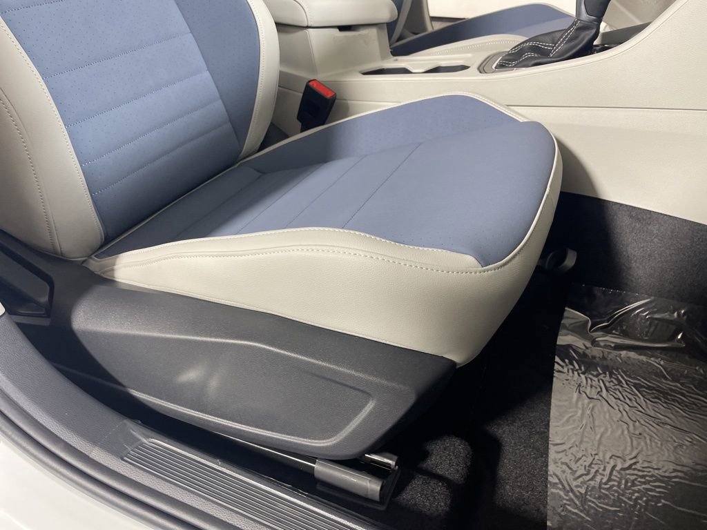 New 2026 Volkswagen Jetta SE FWD image 24