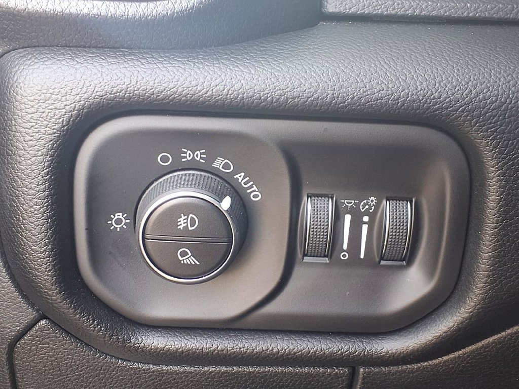 Used 2026 RAM 1500 Lone Star AWD/4WD image 10