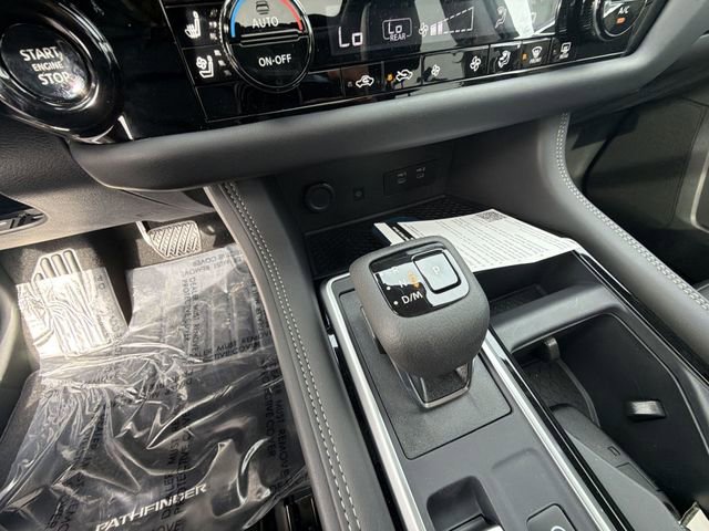 New 2026 Nissan Pathfinder Platinum image 19
