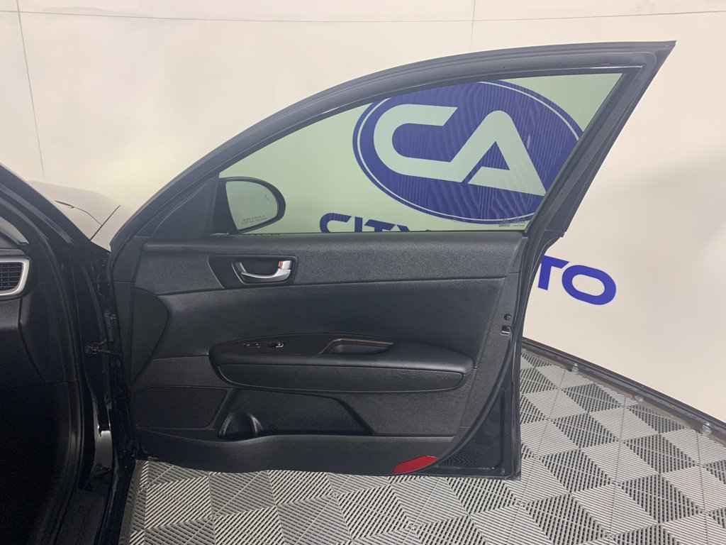 Used 2019 Kia Optima EX image 39