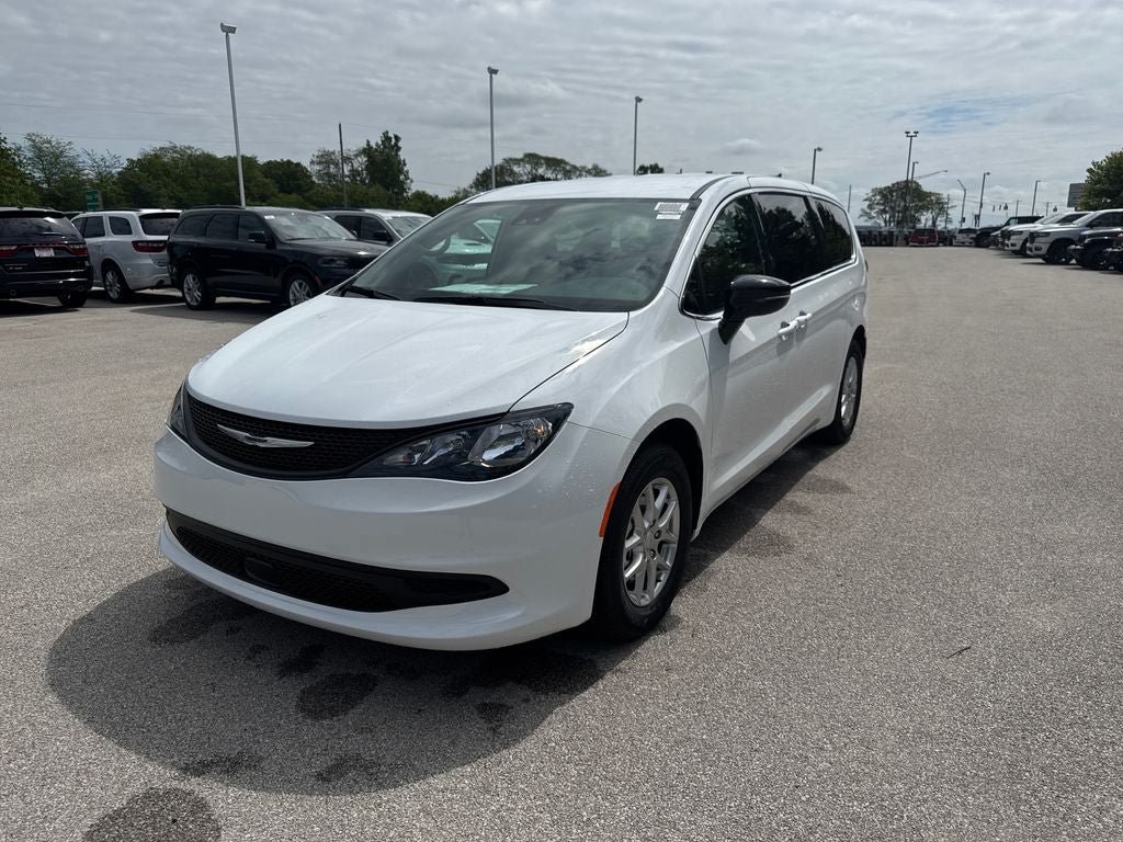 New 2027 Chrysler Pacifica LX