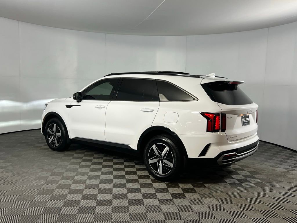 Used 2023 Kia Sorento EX w/ Panoramic Sunroof Package image 9