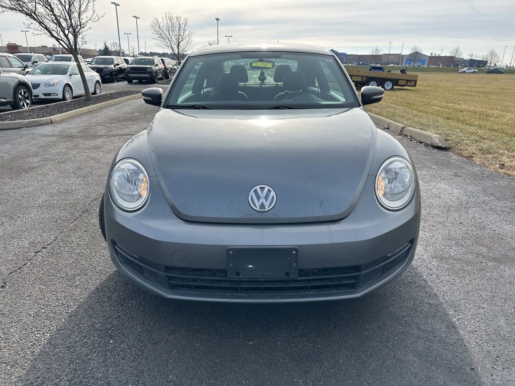 Used 2012 Volkswagen Beetle 2.5 image 2
