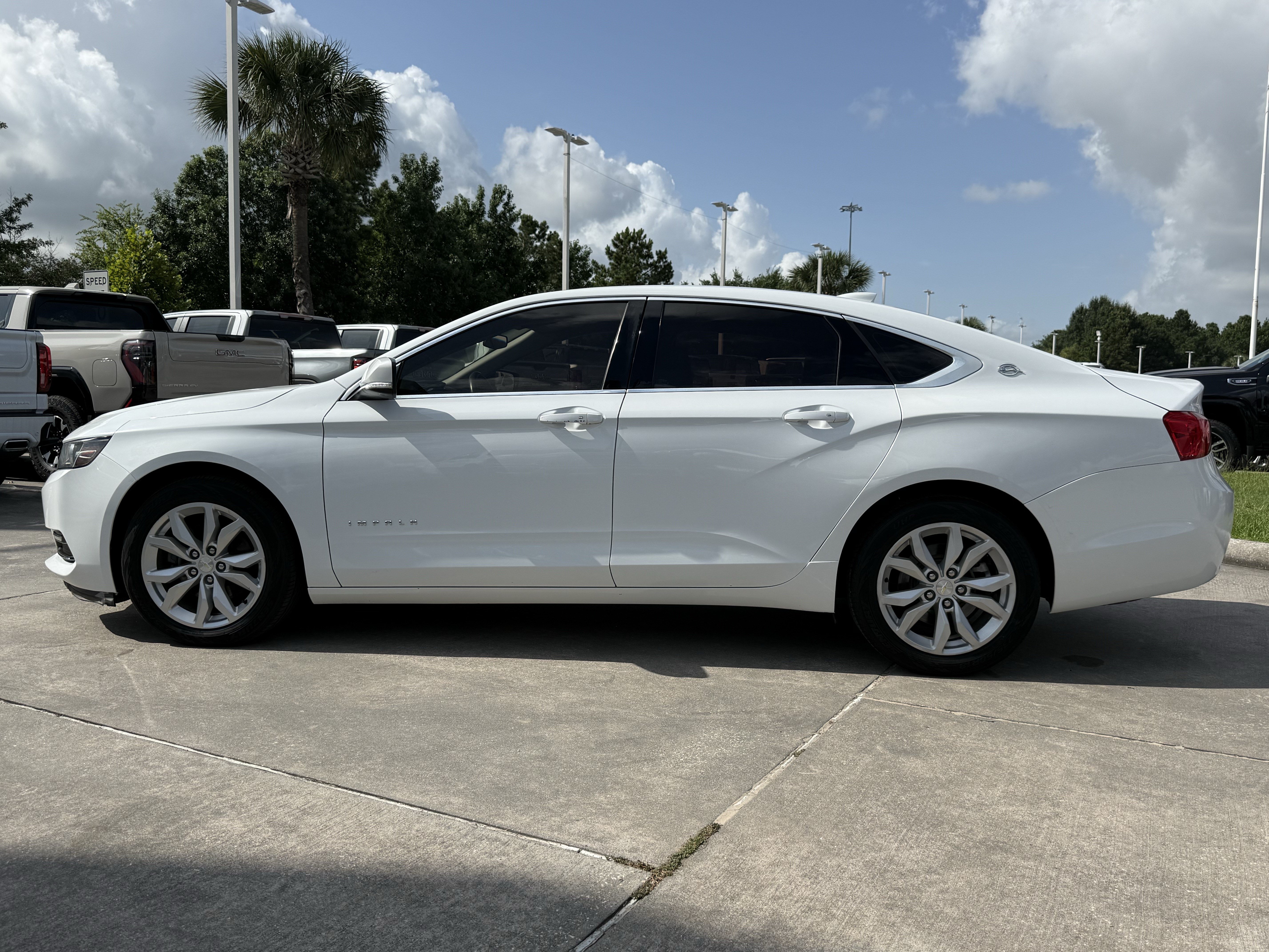 Used 2019 Chevrolet Impala LT FWD image 8