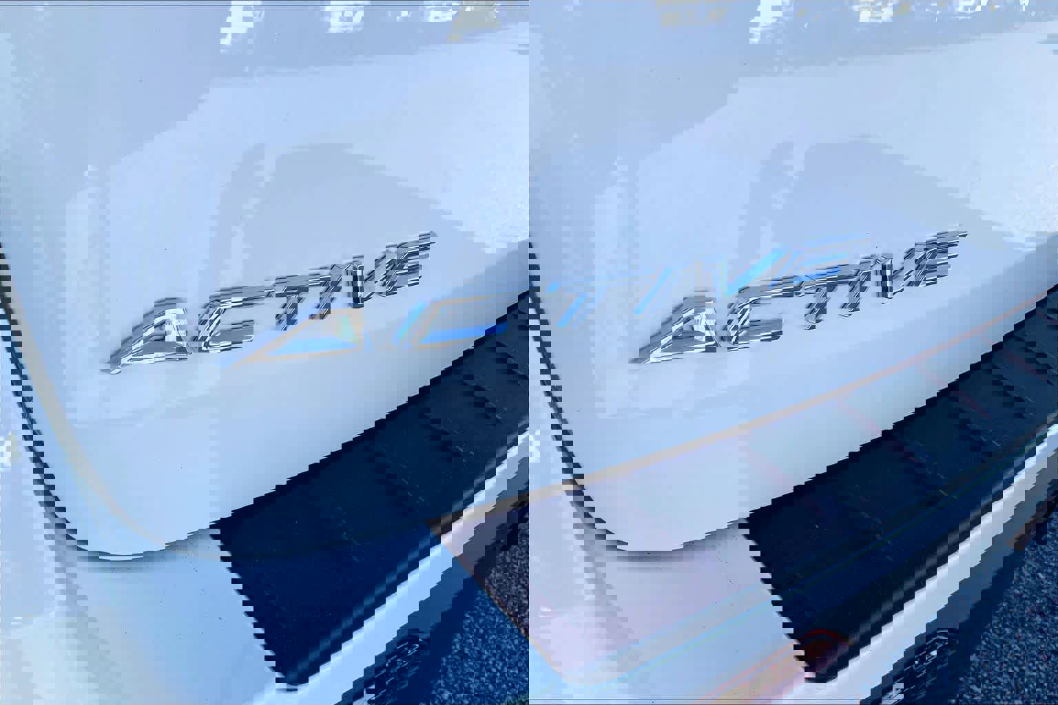 Used 2025 Ford Explorer Active w/ Active Comfort Package image 29