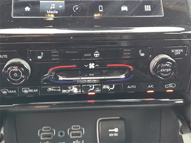 Used 2024 Jeep Grand Cherokee Altitude image 21