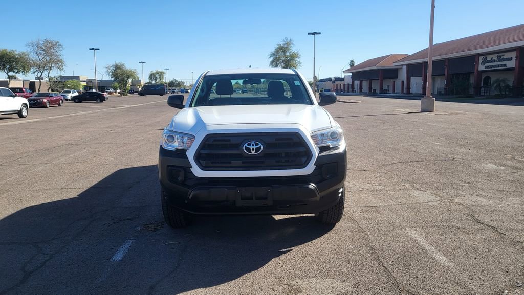 Used 2017 Toyota Tacoma SR image 3