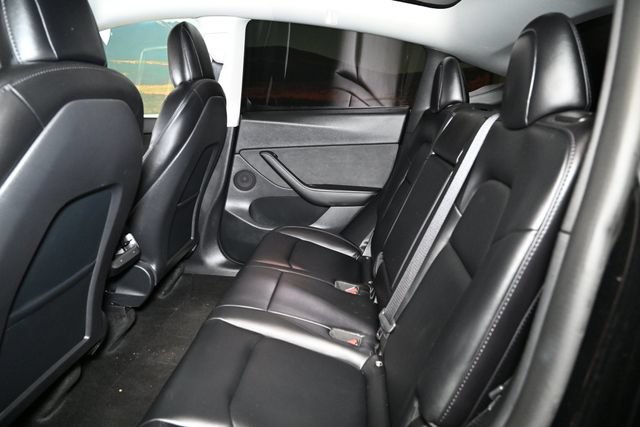 Used 2022 Tesla Model Y Long Range AWD/4WD image 42