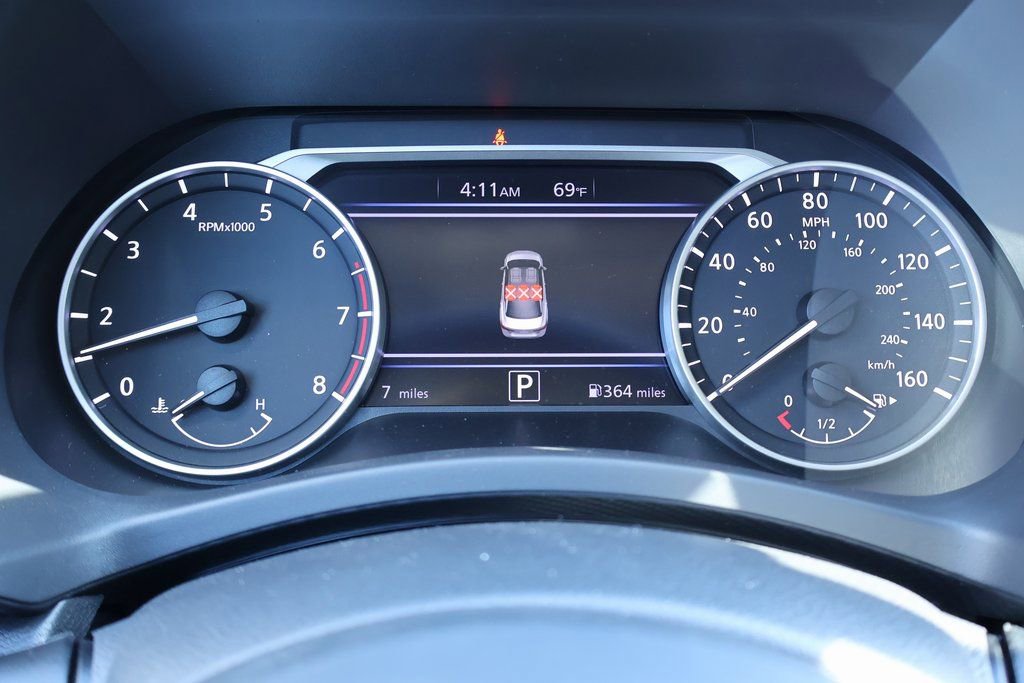 New 2025 Nissan Sentra SR image 9