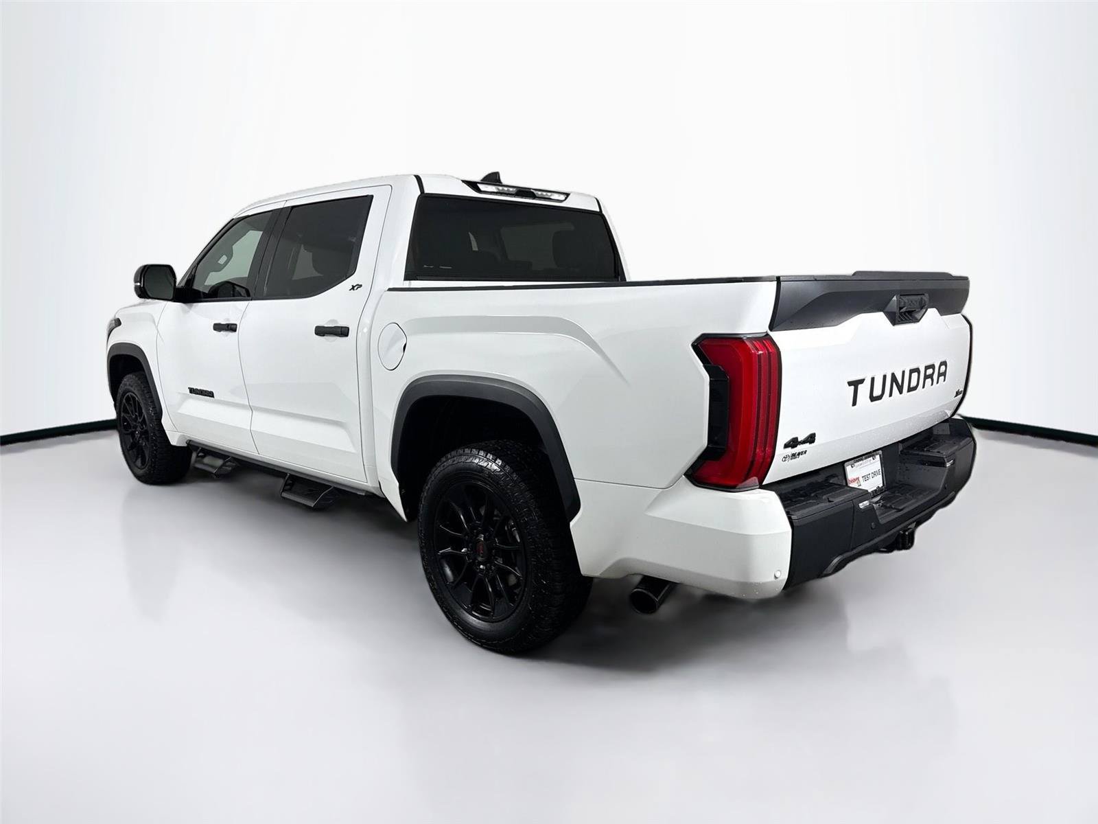 Used 2023 Toyota Tundra SR5 w/ SR5 Convenience Package AWD/4WD image 12
